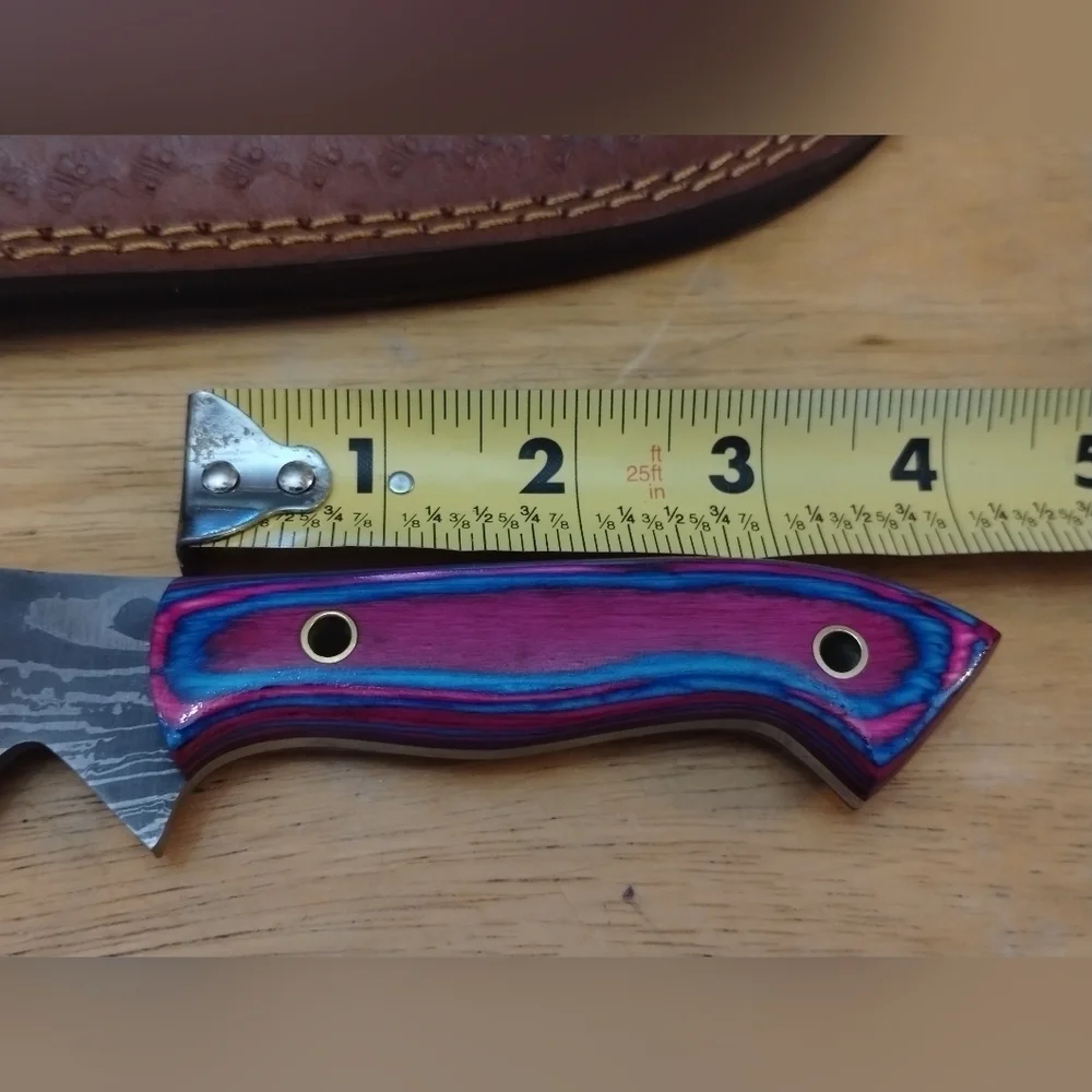 New Damascus steel blade men's hunting knife with sheath pink and blue - Picture 7 of 8